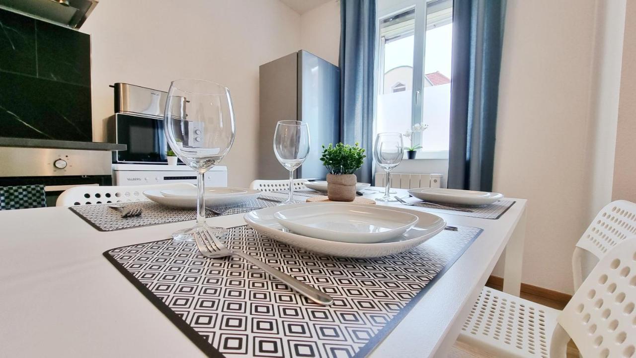 Chez Jm - Calme - Chic - Fibre - Relax Bnb ミュルーズ エクステリア 写真