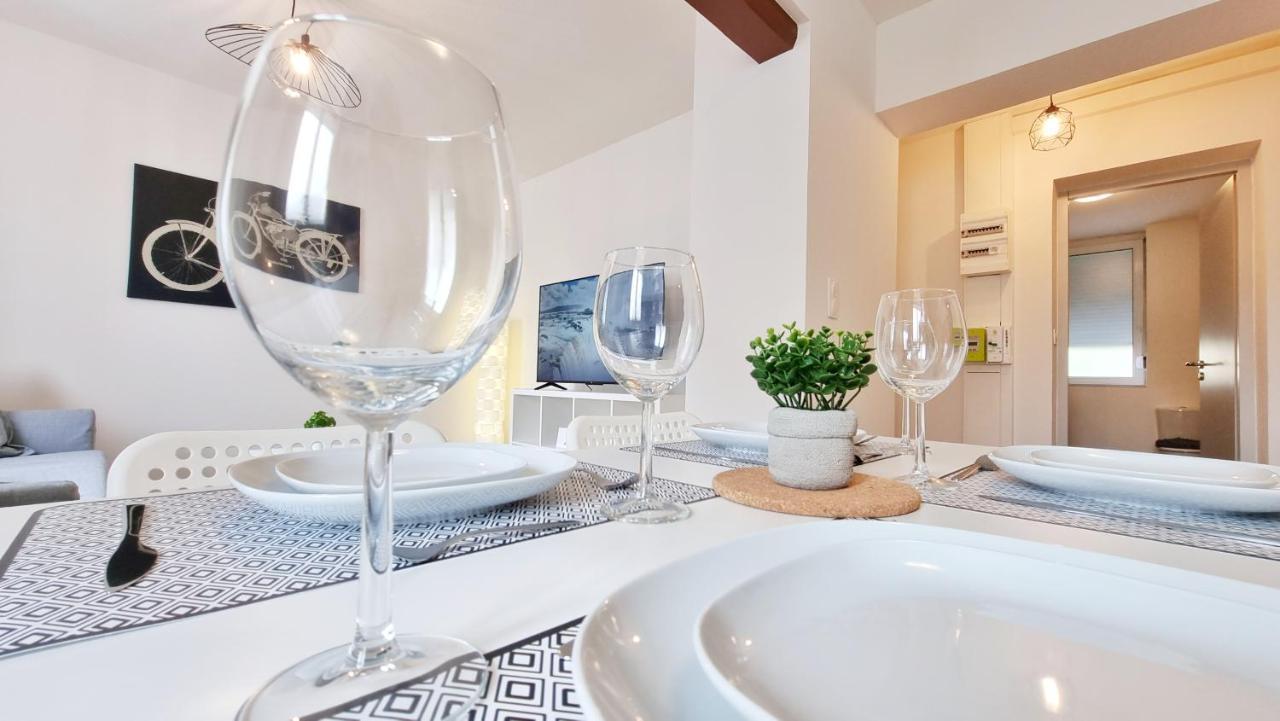 Chez Jm - Calme - Chic - Fibre - Relax Bnb ミュルーズ エクステリア 写真